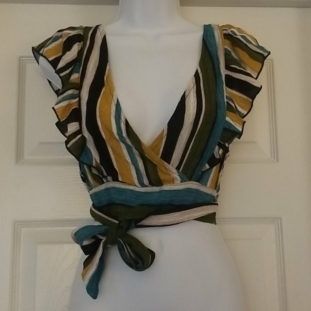 Striped Summer Crop Top, Boutique SMALL NWT